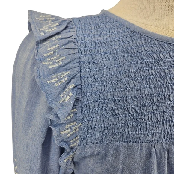 Ann Taylor LOFT Shirt Blue Floral Embroidered Ruffle Long Sleeve Smocked Medium - Picture 4 of 9